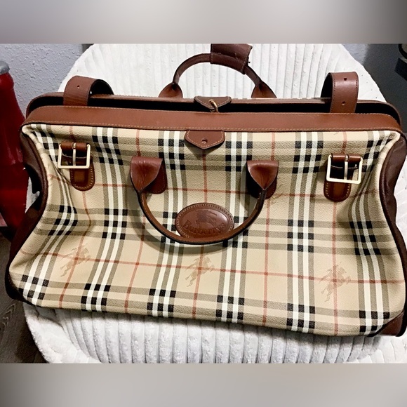 Burberry Travel Bags - Picture 2 of 15